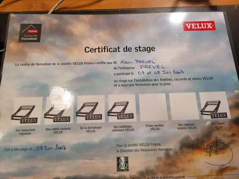 Certificat de stage du centre de formation VELUX France délivré à M. Alain Prevel en juin 2007